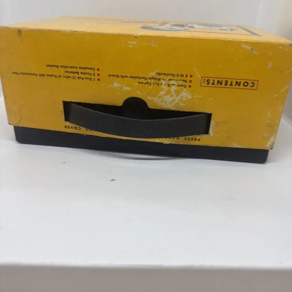 Vintage Kodak Brownie Bulls-Eye Flash Outfit Camera TESTED with Box